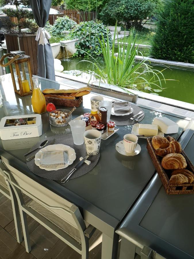 Bed and Breakfast L'Ame Des Hospitaliers Courteuil Екстер'єр фото